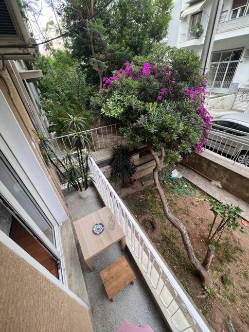 Modern African-Inspired Flat Apartment Athens Exterior photo